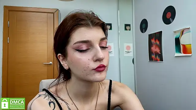 Snapshot of Bunny_ShyGirl chatting on 14, 2, 2025 Bunny ShyGirl online show from 14, 2, 2025