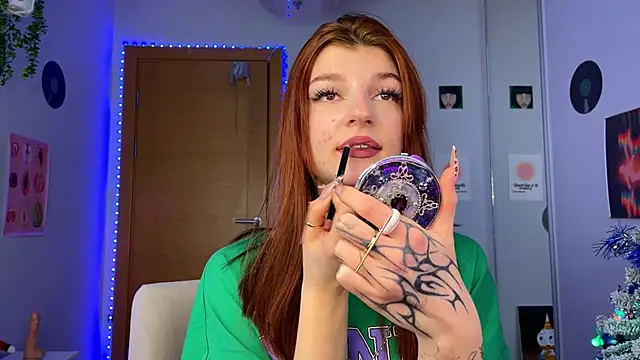 Snapshot of Bunny_ShyGirl chatting on 17, 12, 2024 Bunny ShyGirl online show from 17, 12, 2024