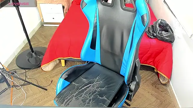 Snapshot of Backsex_boy chatting on 1, 11, 2025 Backsex boy online show from 1, 11, 2025