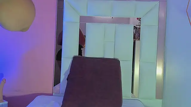 Alanna hot3 online show from 10, 1, 2026