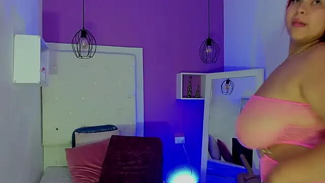 Alanna hot3 online show from 22, 4, 2026