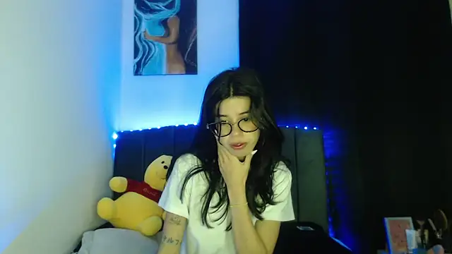 Snapshot of ily_bea chatting on 24, 3, 2026 ily bea online show from 24, 3, 2026
