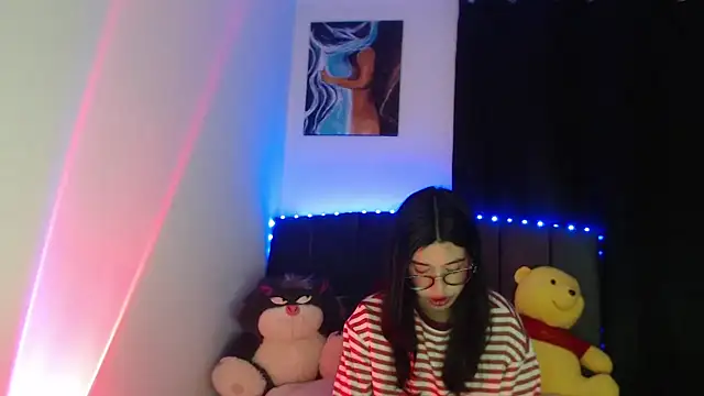 Snapshot of ily_bea chatting on 7, 4, 2026 ily bea online show from 7, 4, 2026