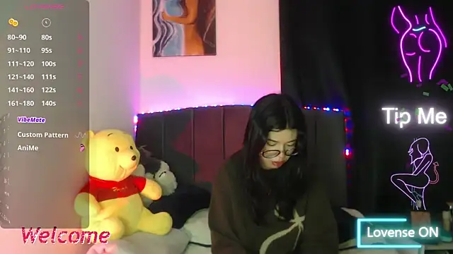 Snapshot of ily_bea chatting on 27, 4, 2026 ily bea online show from 27, 4, 2026