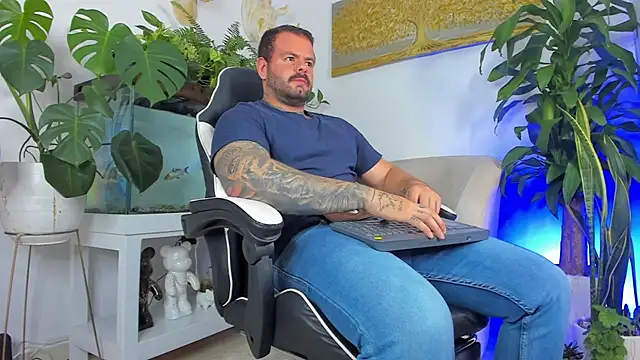 Johnnygrayson1 online show from 8, 4, 2026