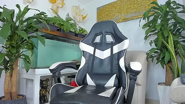 Johnnygrayson1 online show from 15, 4, 2026