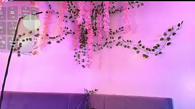 Snapshot of Yuri_Stars chatting on 29, 11, 2025 Yuri Stars online show from 29, 11, 2025