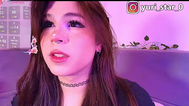 Snapshot of Yuri_Stars chatting on 20, 11, 2025 Yuri Stars online show from 20, 11, 2025