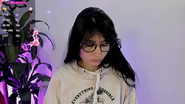 NayeCloud online show from 24, 4, 2026