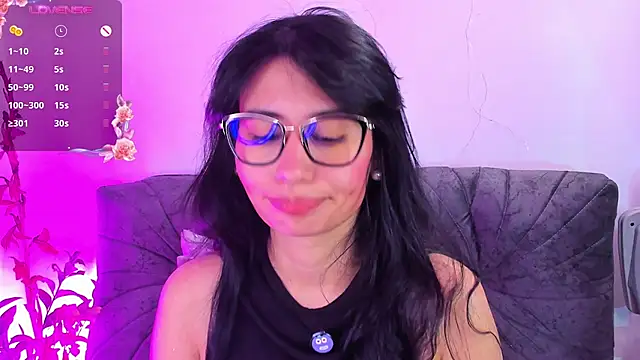 Snapshot of NayeCloud chatting on 26, 6, 2026 NayeCloud online show from 26, 6, 2026