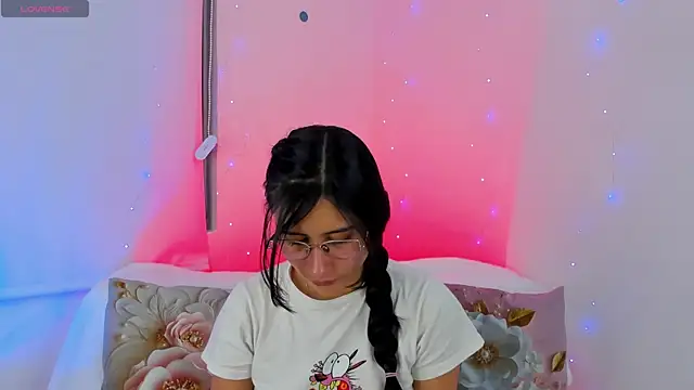 NayeCloud online show from 1, 3, 2026