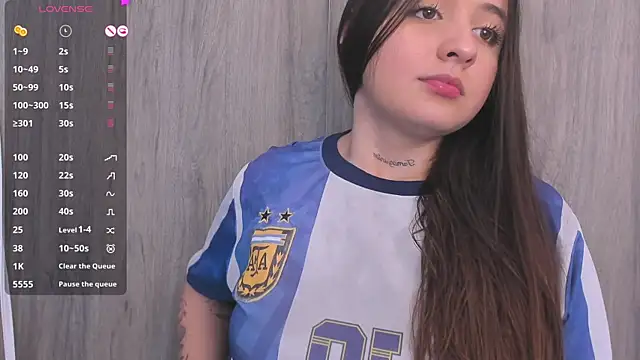 Sabrina Lennox online show from 5, 4, 2026