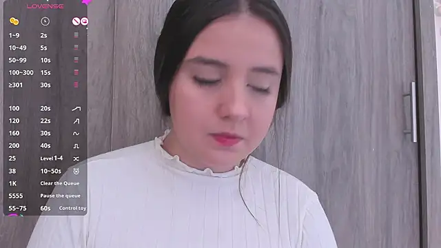 Sabrina Lennox online show from 19, 3, 2026