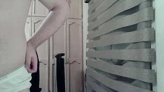 Himbo fox online show from 7, 2, 2026