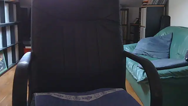 Snapshot of fr3nchkiss chatting on 24, 6, 2026 fr3nchkiss online show from 24, 6, 2026
