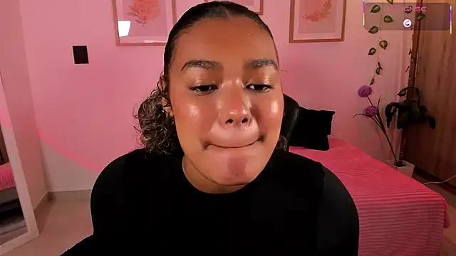 aleja montiel   online show from 27, 3, 2026