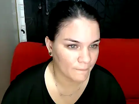 love and Lust online show from 28, 1, 2025