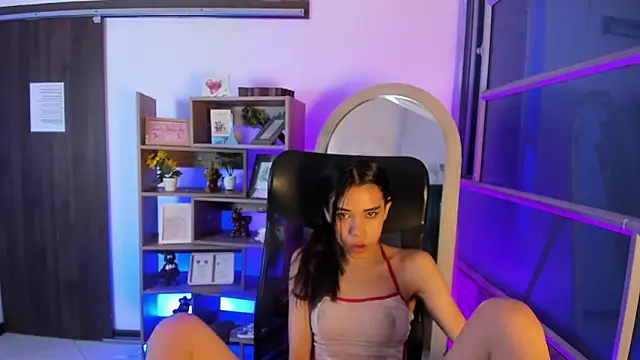 Jasmin Skinny online show from 26, 10, 2025