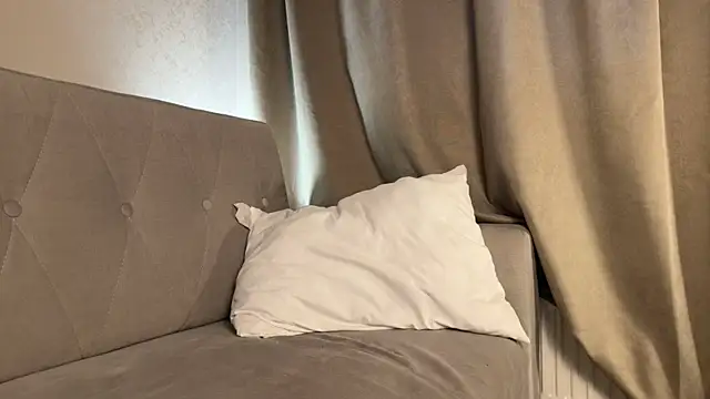 weshycouple online show from 6, 4, 2026