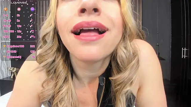 Dania moore  online show from 22, 3, 2025