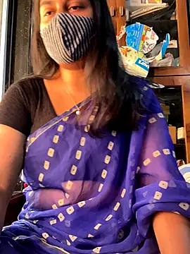 Snapshot of HaaniKaur chatting on 1, 12, 2025 HaaniKaur online show from 1, 12, 2025