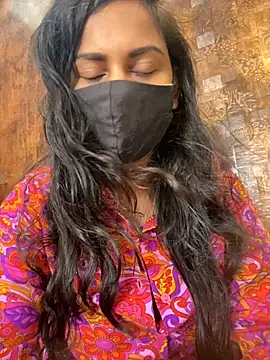 Snapshot of HaaniKaur chatting on 31, 10, 2025 HaaniKaur online show from 31, 10, 2025