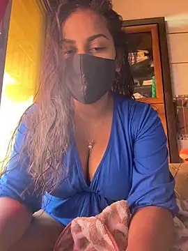 Snapshot of HaaniKaur chatting on 19, 11, 2025 HaaniKaur online show from 19, 11, 2025