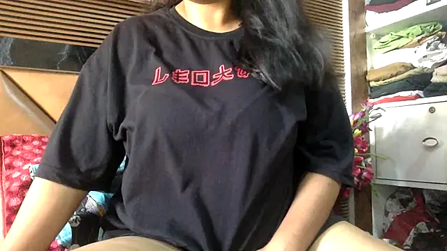 HaaniKaur online show from 6, 2, 2026