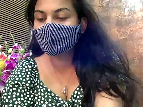 Snapshot of HaaniKaur chatting on 11, 3, 2025 HaaniKaur online show from 11, 3, 2025