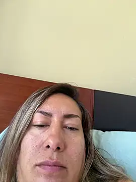 Snapshot of xLadyScarlettx chatting on 8, 3, 2025 xLadyScarlettx online show from 8, 3, 2025