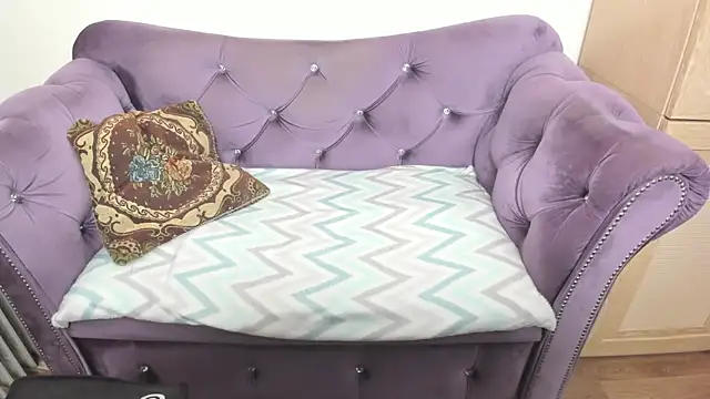 fashiona online show from 16, 10, 2025