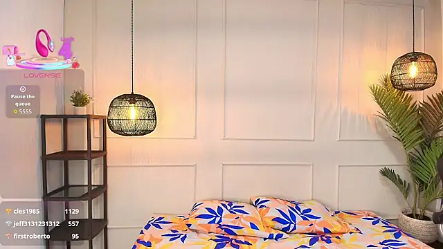 Snapshot of luandy chatting on 18, 11, 2025 luandy online show from 18, 11, 2025