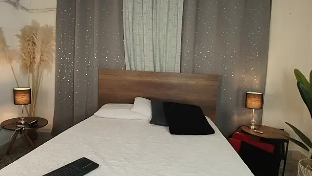 Snapshot of Isaa_Coleman_ chatting on 26, 11, 2025 Isaa Coleman online show from 26, 11, 2025