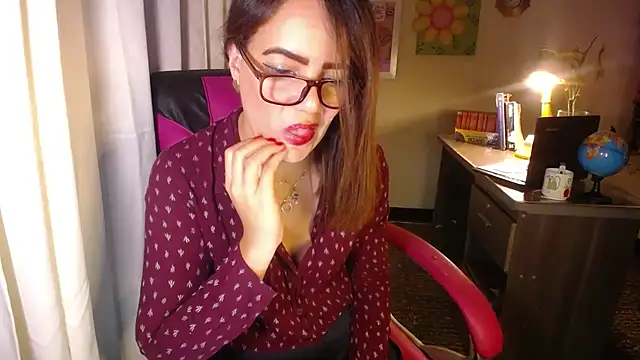 Snapshot of danielle_rose_1 chatting on 20, 5, 2026 danielle rose 1 online show from 20, 5, 2026