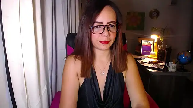 Snapshot of danielle_rose_1 chatting on 3, 5, 2026 danielle rose 1 online show from 3, 5, 2026