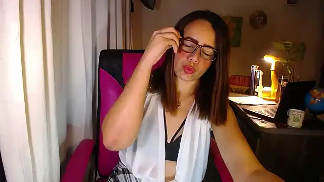 Snapshot of danielle_rose_1 chatting on 3, 6, 2026 danielle rose 1 online show from 3, 6, 2026
