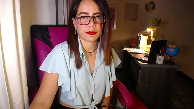 danielle rose 1 online show from 10, 4, 2026