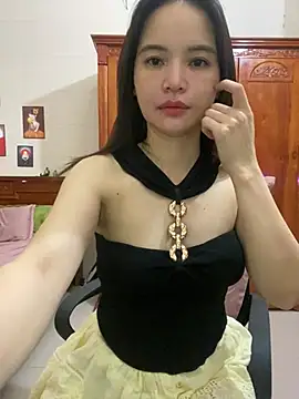 Snapshot of LiLi-Kirix99 chatting on 12, 7, 2026 LiLi-Kirix99 online show from 12, 7, 2026