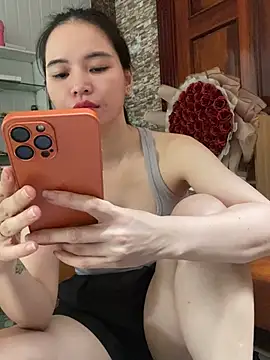 Snapshot of LiLi-Kirix99 chatting on 10, 7, 2026 LiLi-Kirix99 online show from 10, 7, 2026