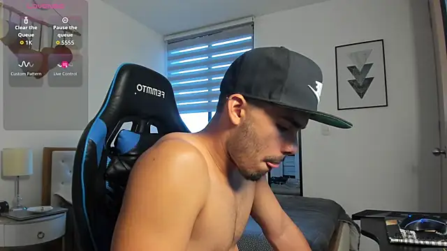 mateoleonee online show from 15, 10, 2025