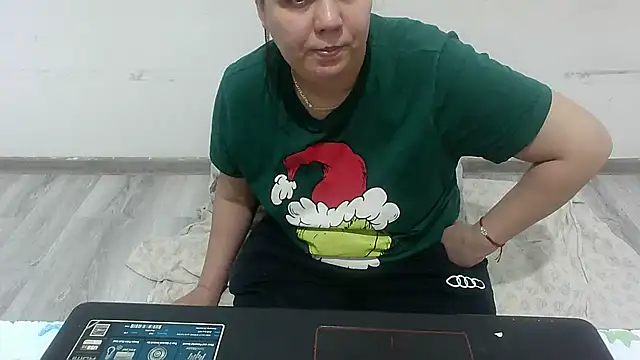 VixenBya online show from 4, 2, 2026