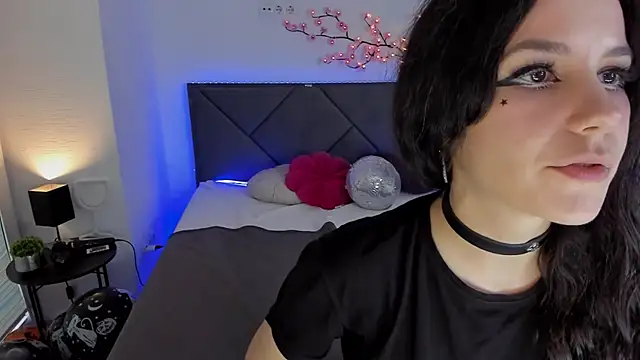 CassieEvans online show from 7, 11, 2025