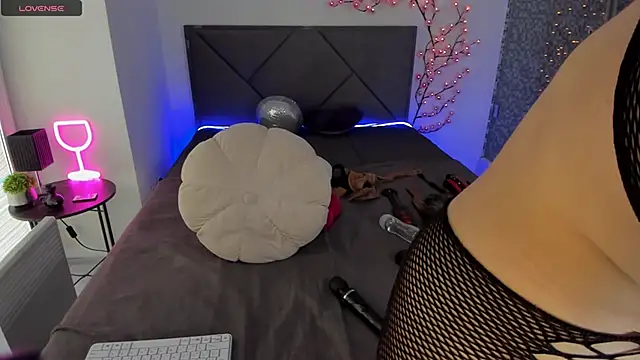 CassieEvans online show from 6, 3, 2026