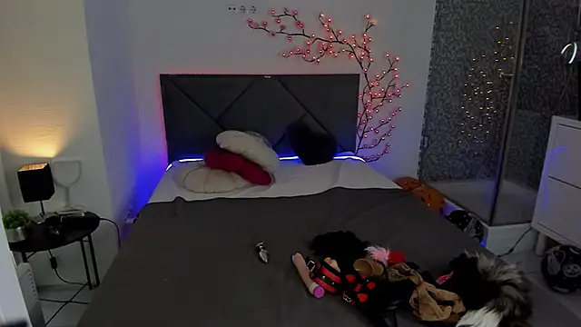 CassieEvans online show from 27, 11, 2025