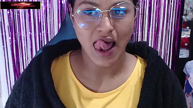 SweetAlmaa online show from 14, 2, 2026