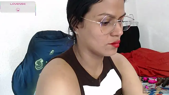 Snapshot of SweetAlmaa chatting on 8, 11, 2025 SweetAlmaa online show from 8, 11, 2025