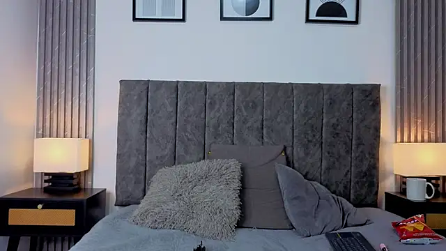 Ema Stone65 online show from 18, 10, 2025