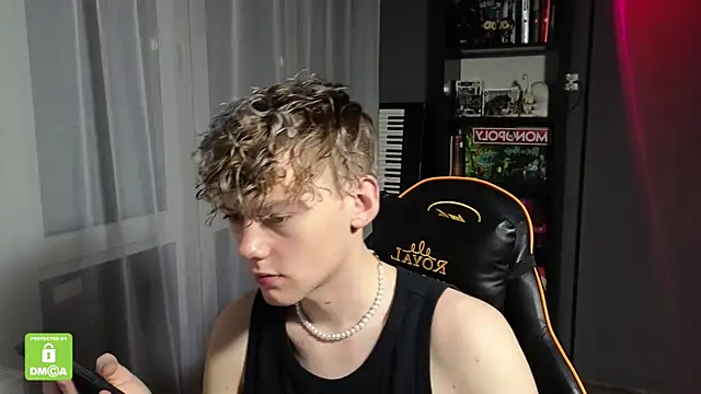 Keytaro online show from 10, 11, 2025