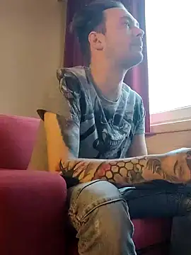 istiaqua90 online show from 1, 1, 2025