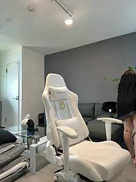 annna annna 2024 online show from 20, 4, 2026